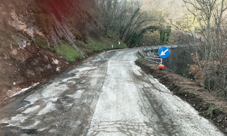 Camerino, riaperta la provinciale 141: era stata danneggiata dall'alluvione di settembre Camerino, riaperta la provinciale 141: era stata danneggiata dall'alluvione di settembre