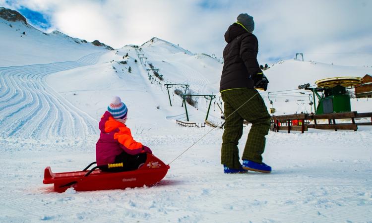 Sarnano, weekend sulla neve: apertura gratuita per i tapis roulant di Sassotetto e Santa Maria Maddalena Sarnano, weekend sulla neve: apertura gratuita per i tapis roulant di Sassotetto e Santa Maria Maddalena