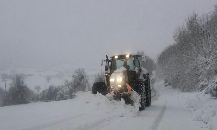 San Severino, prevista ondata di freddo polare: la Giunta approva il piano neve San Severino, prevista ondata di freddo polare: la Giunta approva il piano neve