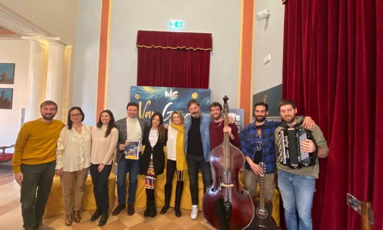 Tolentino, orchestra dal vivo e opere proiettate in 3D: al Vaccaj arriva "Van Gogh Cafè"