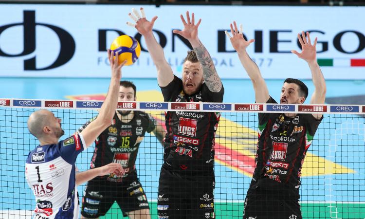 Lube, terza sconfitta consecutiva per i biancorossi: Trento vince in quattro set