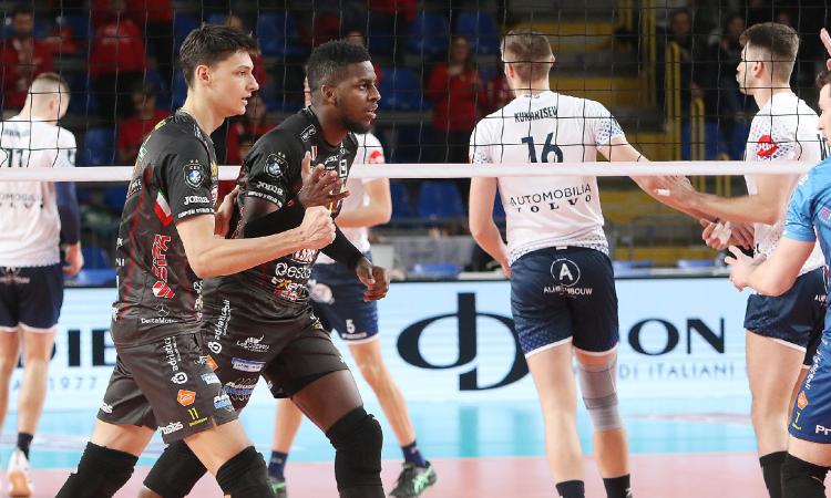 La Lube fa per percorso netto in Champions: vittoria al tie-break contro il Roeselare