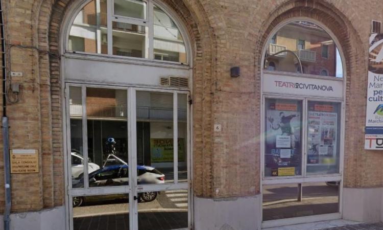 Civitanova, rimozione dell'amianto dal tetto: teatro Rossini chiuso dall'8 febbraio Civitanova, rimozione dell'amianto dal tetto: teatro Rossini chiuso dall'8 febbraio