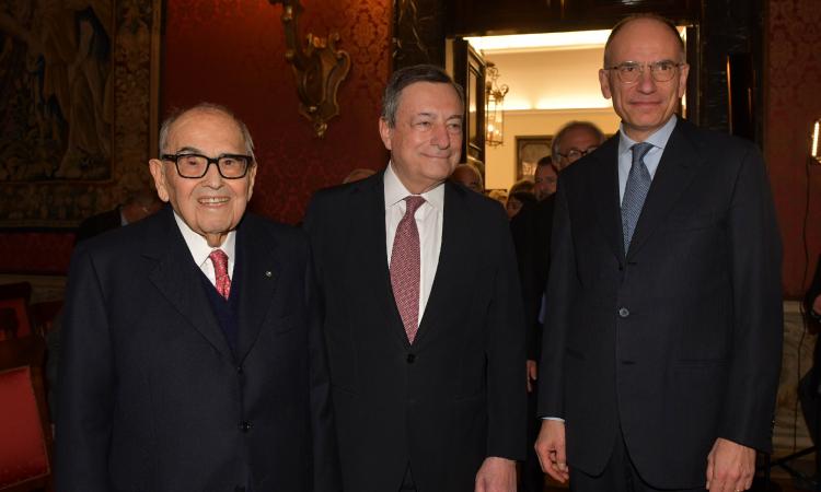 La storia di Francesco Merloni in un libro: alla presentazione l'ex premier Mario Draghi