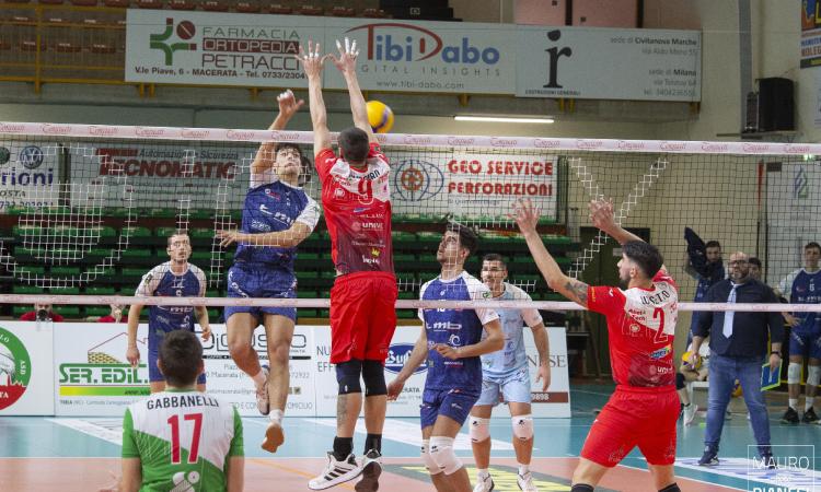 Macerata, quinto successo di fila per la Med Store Tunit: Monselice cade in tre set Macerata, quinto successo di fila per la Med Store Tunit: Monselice cade in tre set