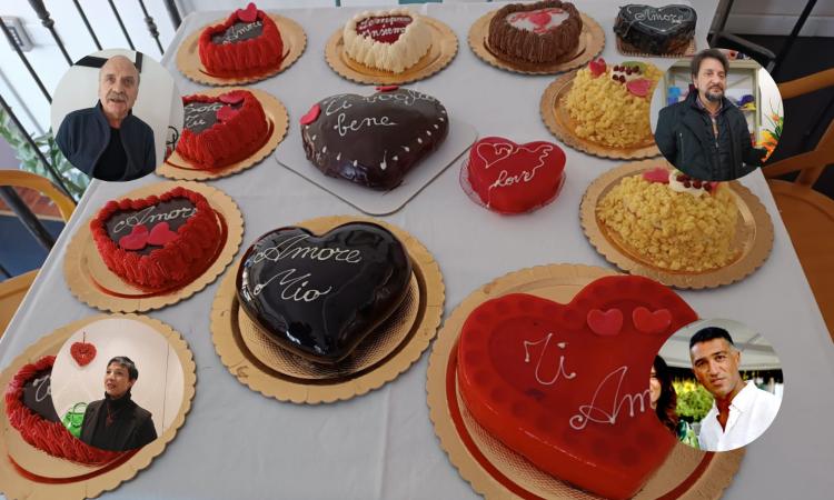 Rose rosse e 24mila baci: il San Valentino di Macerata punta sul romanticismo 2.0 (FOTO e VIDEO) Rose rosse e 24mila baci: il San Valentino di Macerata punta sul romanticismo 2.0 (FOTO e VIDEO)