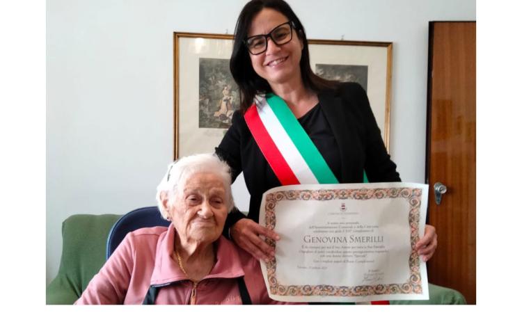 Tolentino, il 2023 è l'anno dei centenari: festa con parenti e amici per Genovina Smerilli