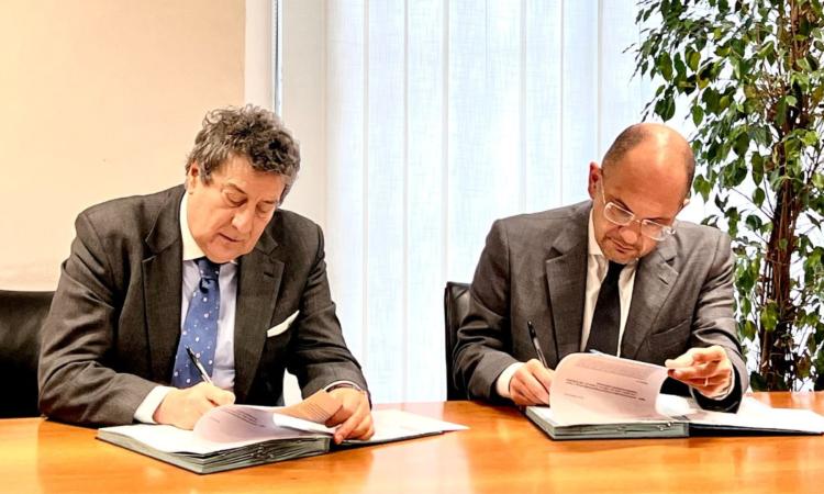Sisma, accordo da 350 milioni per la ricostruzione delle aree del centro Italia Sisma, accordo da 350 milioni per la ricostruzione delle aree del centro Italia