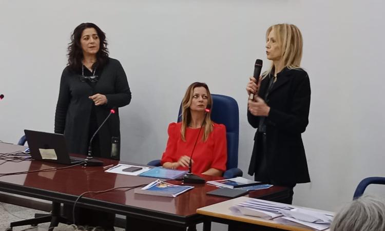Macerata, liceali in piazza per il Centenario del "Galilei": il programma degli eventi Macerata, liceali in piazza per il Centenario del "Galilei": il programma degli eventi