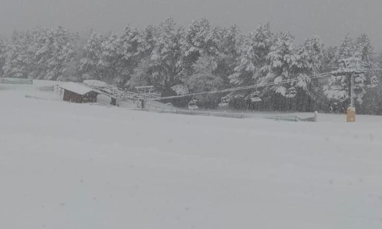 Maltempo, torna la neve sull'Appennino marchigiano: a Ussita 40 centimetri