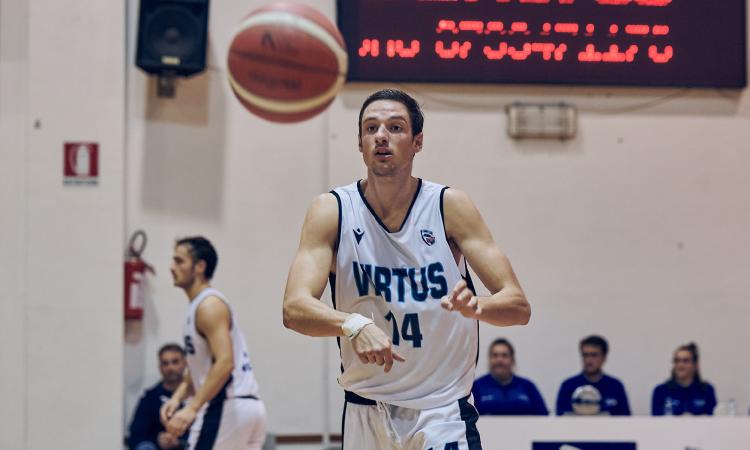 Virtus Civitanova sempre più capolista, la E3Energy Todi piegata per 84-74 Virtus Civitanova sempre più capolista, la E3Energy Todi piegata per 84-74
