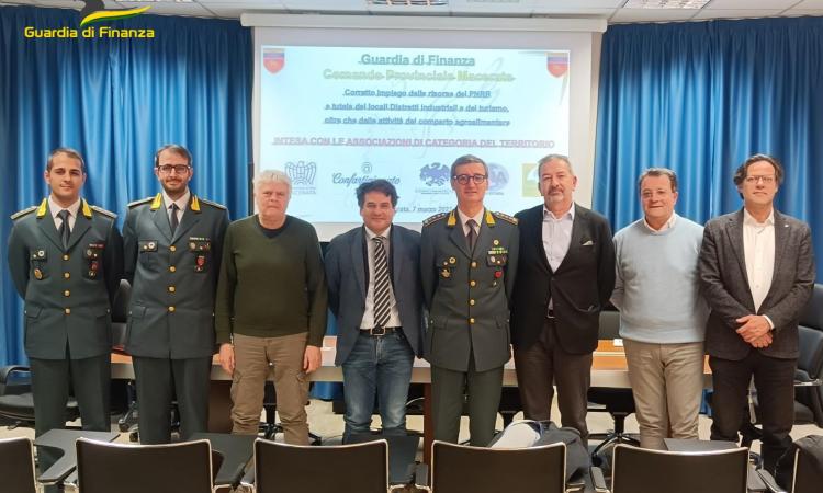 Macerata, incontro fra guardia di finanza e associazioni di categoria: "Occhio al corretto impiego del Pnrr"