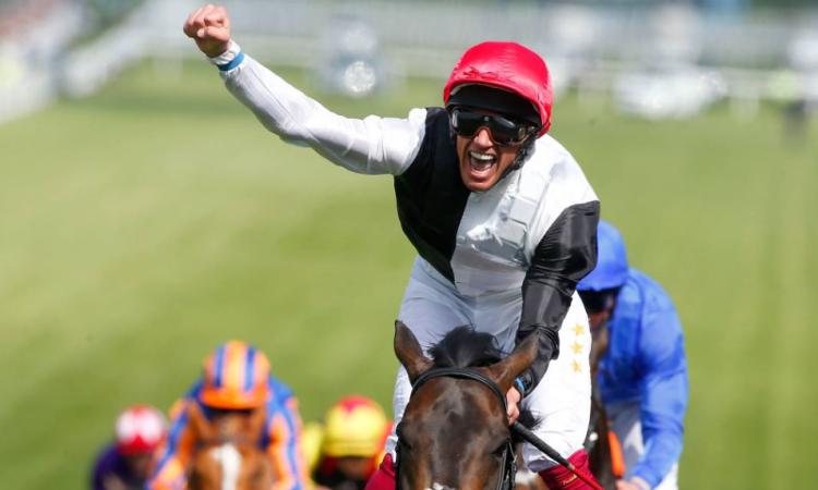 Chi è Lanfranco "Frankie" Dettori e perché è diventato un mito dell'ippica Chi è Lanfranco "Frankie" Dettori e perché è diventato un mito dell'ippica