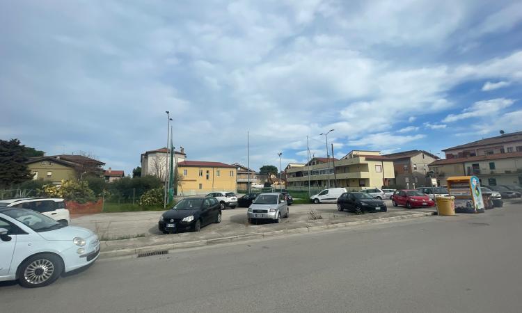 Civitanova, parcheggio Broccolo a Fontespina: il Comune rinnova la convenzione Civitanova, parcheggio Broccolo a Fontespina: il Comune rinnova la convenzione