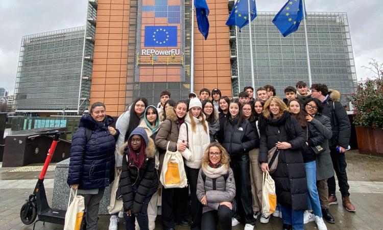 Macerata, viaggio alla scoperta dell'Ue per gli studenti del "Gentili": settimana didattica a Bruxelles