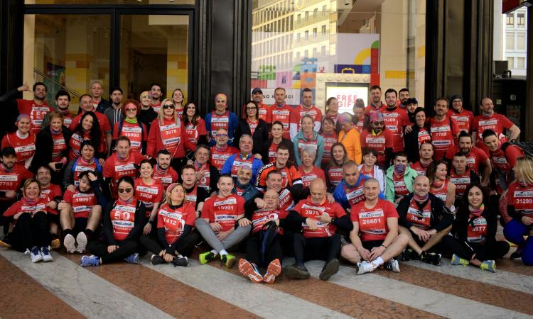 La Falc alla 50esima edizione della maratona Stramilano: donazione alla fondazione Veronesi