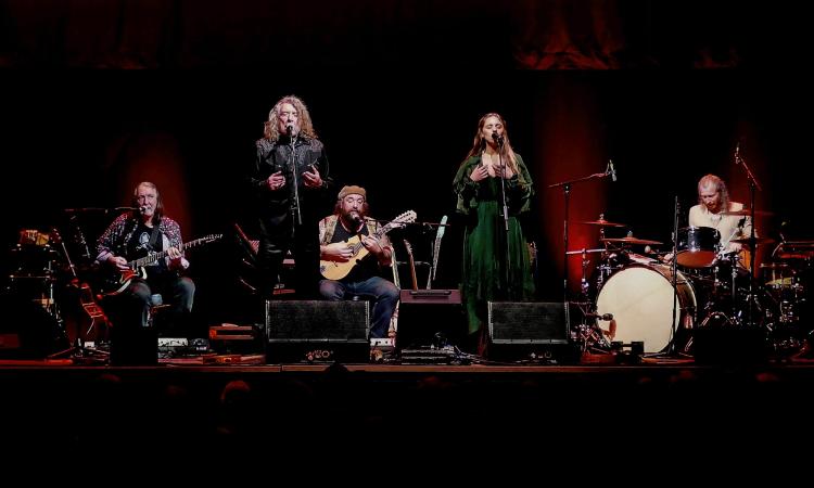 Macerata, arriva un altro big internazionale: Robert Plant in concerto allo Sferisterio Live