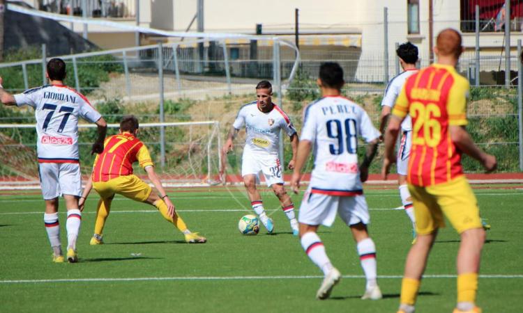 Serie C, la Recanatese cala il tris in rimonta con il Montevarchi e vola a -2 dai playoff Serie C, la Recanatese cala il tris in rimonta con il Montevarchi e vola a -2 dai playoff
