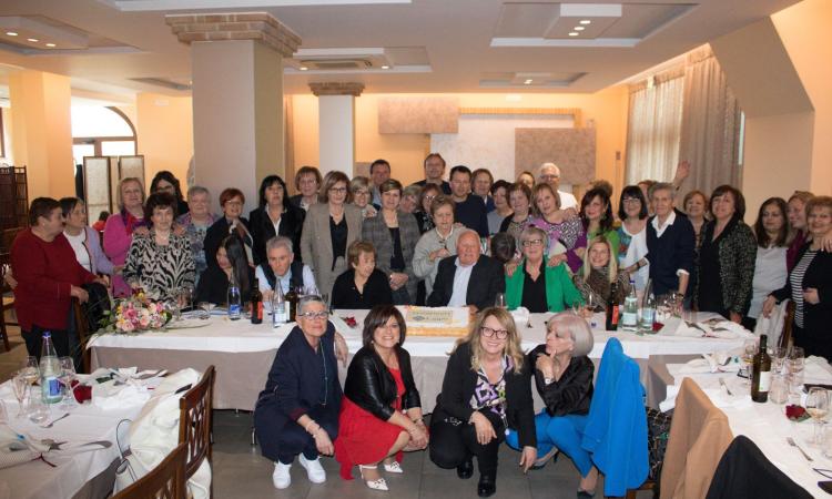 Tolentino, i pensionati Laipe in festa: brindisi e ricordi con la famiglia Sciamanna (FOTO)
