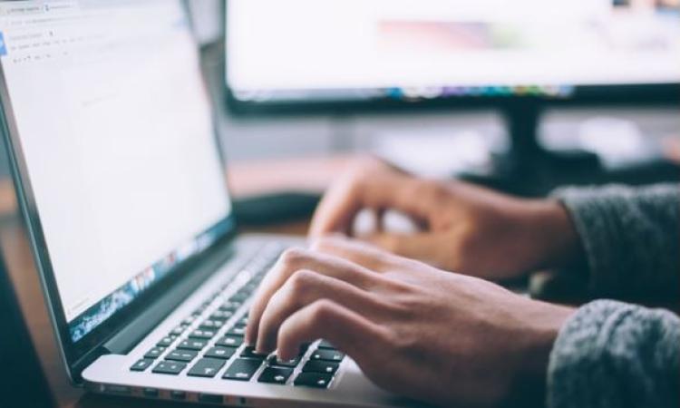 Vende l'auto online, ma il bonifico non arriva: mezzo ritrovato in Romania Vende l'auto online, ma il bonifico non arriva: mezzo ritrovato in Romania