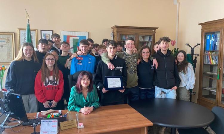 Macerata, la classe 3L dell’Ite "Gentili" vince la fase territoriale di atletica Macerata, la classe 3L dell’Ite "Gentili" vince la fase territoriale di atletica