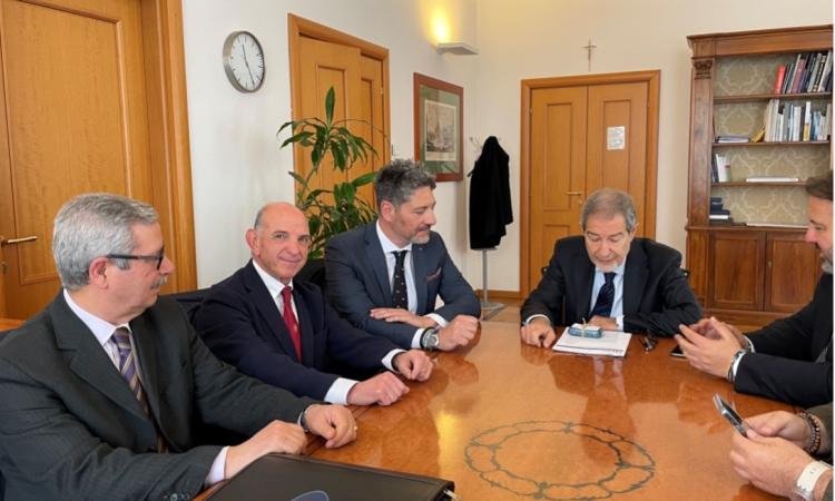 Unicam, incontro tra Pambianchi e Musumeci: presto protocollo d'intesa ministero-Archeoclub d'Italia Unicam, incontro tra Pambianchi e Musumeci: presto protocollo d'intesa ministero-Archeoclub d'Italia