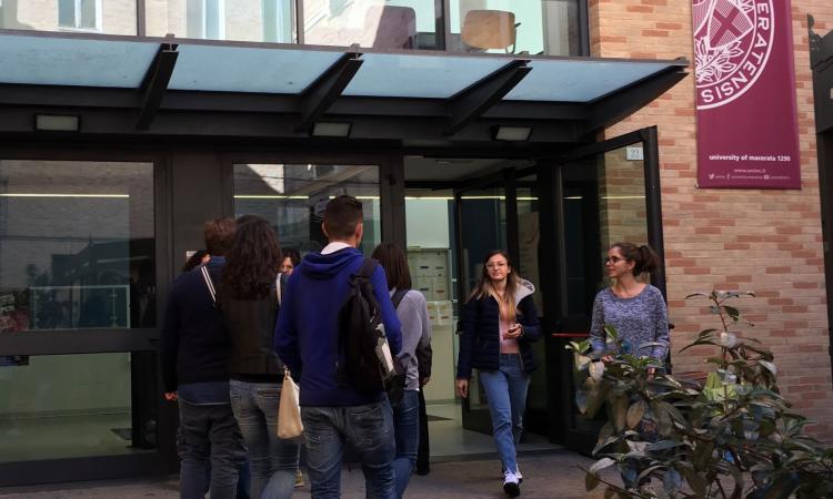 A Macerata corsi gratuiti per aspiranti imprenditori: aperti a giovani disoccupati