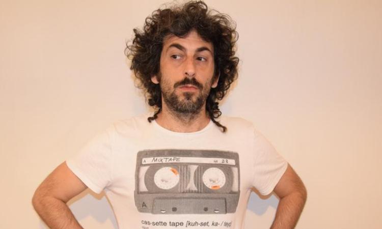 Da Colorado a Civitanova, la comicità di Alberto Farina sul palco dell'Annibal Caro Da Colorado a Civitanova, la comicità di Alberto Farina sul palco dell'Annibal Caro