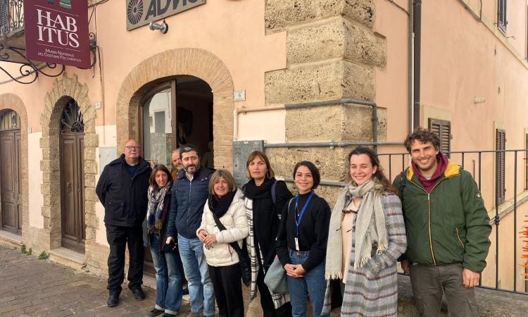 Castelraimondo, dal Cile in visita al Museo Nazionale del Costume Folcloristico