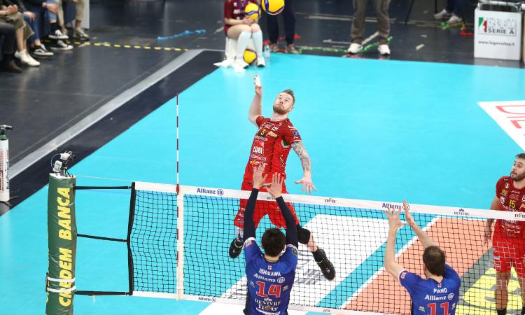 Lube, continua la corsa per la finale: Civitanova vince al tie-break contro Milano