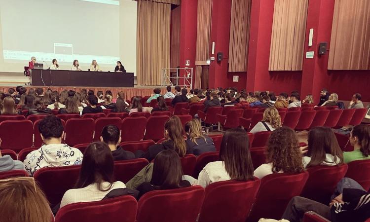 Macerata, incontro nelle scuole per l'Anniversario della Liberazione: la "piccola storia" di Vanda