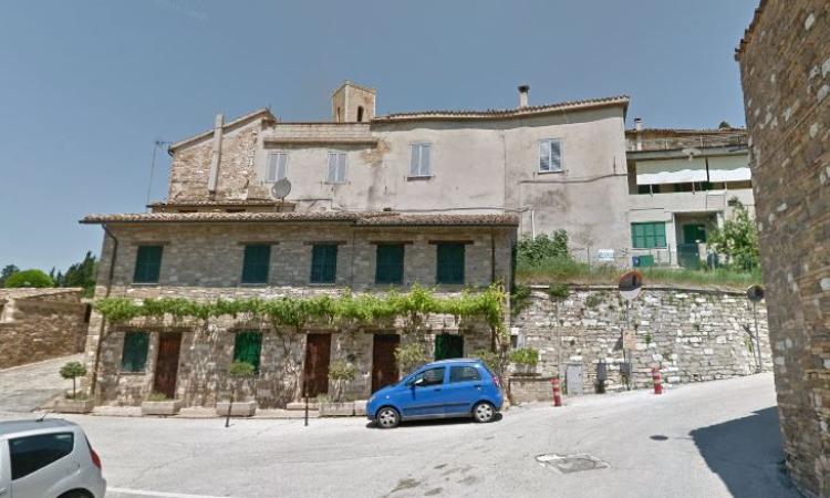 San Severino, piazzetta dell'Africano a Castello al Monte: l'intitolazione in onore della famiglia Severini