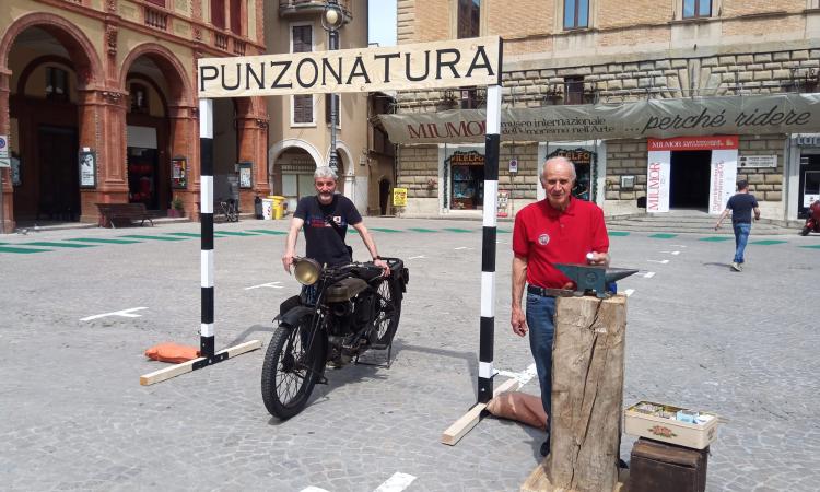 Al via la rievocazione storica del circuito motociclistico di Tolentino: cambia la viabilità Al via la rievocazione storica del circuito motociclistico di Tolentino: cambia la viabilità