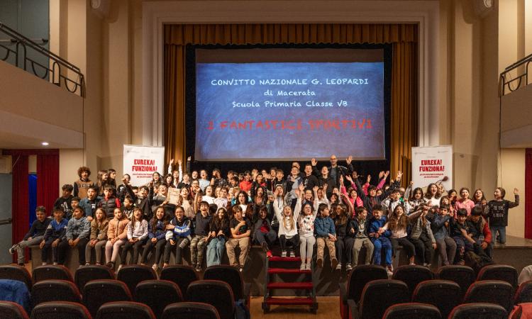 Macerata, progetto "Eureka! Funziona!" sulle orme di Archimede: premiati gli alunni del Convitto Macerata, progetto "Eureka! Funziona!" sulle orme di Archimede: premiati gli alunni del Convitto