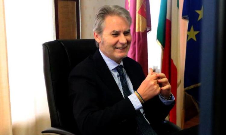 Macerata, una vita a combattere la mafia: da Roma arriva il nuovo questore Luigi Silipo Macerata, una vita a combattere la mafia: da Roma arriva il nuovo questore Luigi Silipo