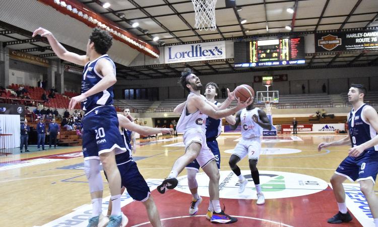 Spareggi Serie B, Jesi si rialza e porta la serie con Matelica sull'1-1: tutto rimandato a Gara 3 Spareggi Serie B, Jesi si rialza e porta la serie con Matelica sull'1-1: tutto rimandato a Gara 3