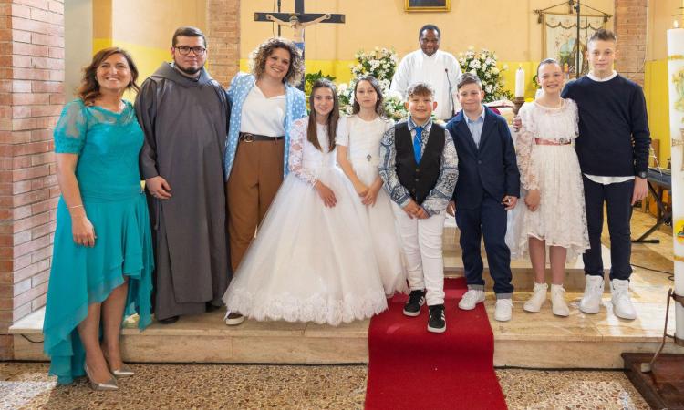 San Severino, la frazione di Serralta ha un nuovo parroco: arriva don Noel Capadngan