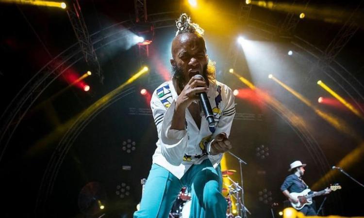 San Severino, la pioggia non ferma il concerto di Fantastic Negrito: l'evento sarà al palasport San Severino, la pioggia non ferma il concerto di Fantastic Negrito: l'evento sarà al palasport