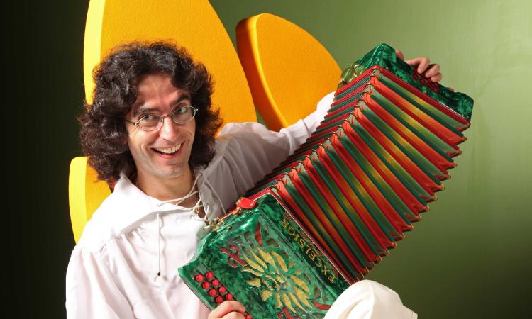 Pieve Torina, musica e natura: il concerto di Lucanero al sentiero delle acque