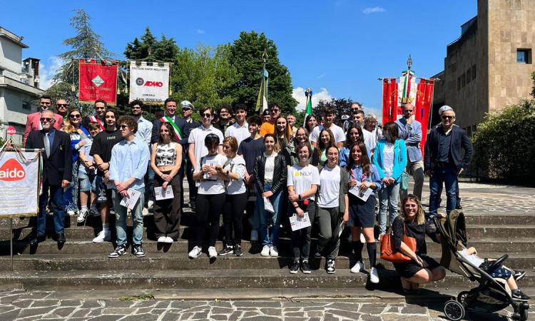 Tolentino celebra la festa della Repubblica: consegnate copie della Costituzione ai neo diciottenni
