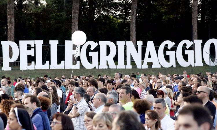 Pellegrinaggio Macerata-Loreto: "Niente superalcolici e bottiglie di vetro". Il sindaco firma le ordinanze