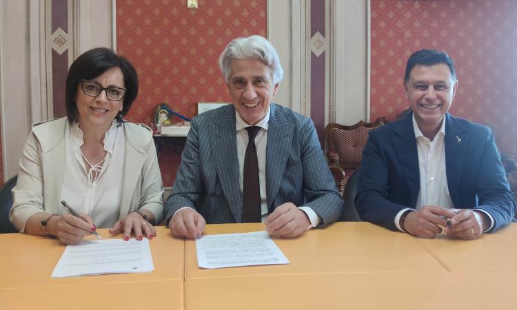 Nuovo ponte di Piediripa: i sindaci di Macerata e Corridonia firmano l'accordo