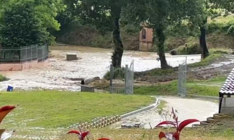 Maltempo, allagamenti a Matelica, Urbisaglia e Mogliano: chiuse tre strade provinciali