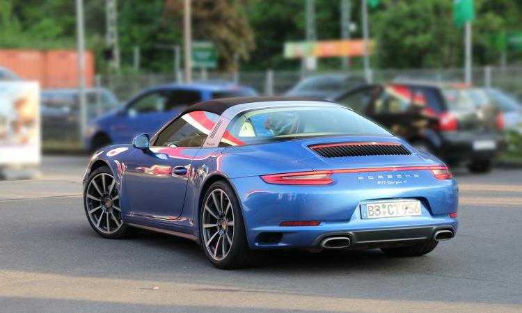 Veicolo con targa estera che circola in Italia: è legittima la multa?