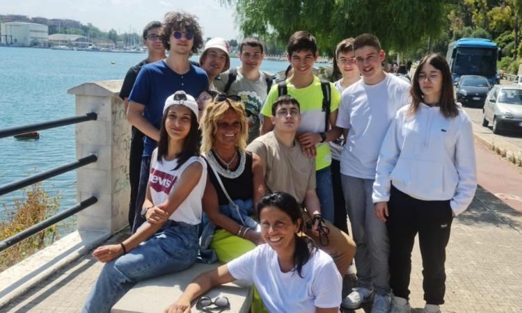 Macerata, Istituto Agrario e Istituto "Bramante" a Brindisi per un'immersione nella tecnologia