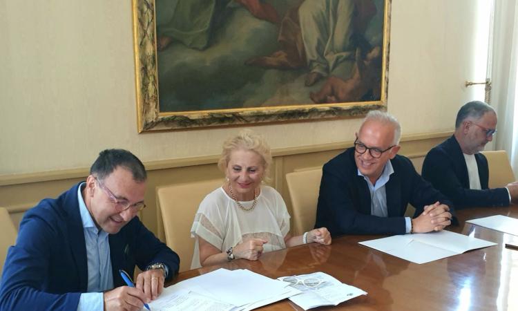 Civitanova, stanziato un fondo per le due Pro Loco: firmato accordo di programma Civitanova, stanziato un fondo per le due Pro Loco: firmato accordo di programma
