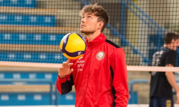 Luca Scrollavezza torna alla Med Store Tunit: ufficiale il ritorno a Macerata Luca Scrollavezza torna alla Med Store Tunit: ufficiale il ritorno a Macerata