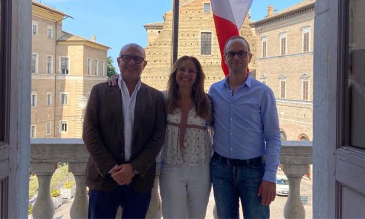 "Intitolare uno spazio pubblico di Macerata a Silvio Berlusconi": l'ordine del giorno di Forza Italia