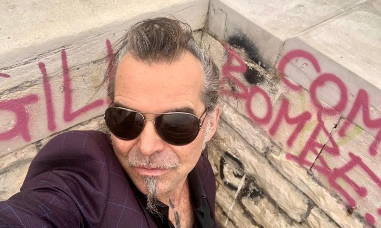 Porto Recanati, Piero Pelù annulla tutte le date estive del 2023: il tour si sposta al 2024 Porto Recanati, Piero Pelù annulla tutte le date estive del 2023: il tour si sposta al 2024