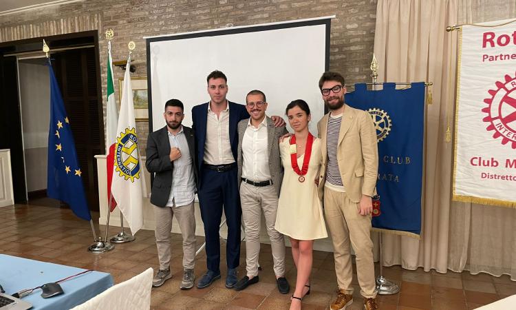Rotaract Macerata, nuovo direttivo: Lucia Splendiani presidente a 27 anni Rotaract Macerata, nuovo direttivo: Lucia Splendiani presidente a 27 anni